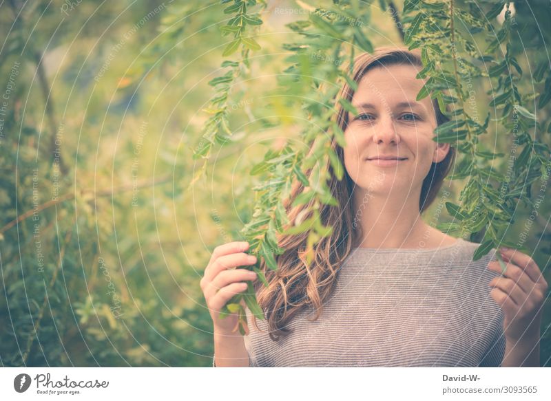 wertvoll | unsere Natur Mensch feminin Junge Frau Jugendliche Erwachsene Leben Gesicht Mund 1 Umwelt Frühling Sommer Klima Klimawandel Schönes Wetter Pflanze