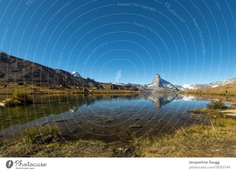 Zermatt - Stellisee wandern Natur Landschaft Wasser Herbst Schönes Wetter Alpen Berge u. Gebirge Matterhorn See Erholung genießen Farbfoto Außenaufnahme Tag