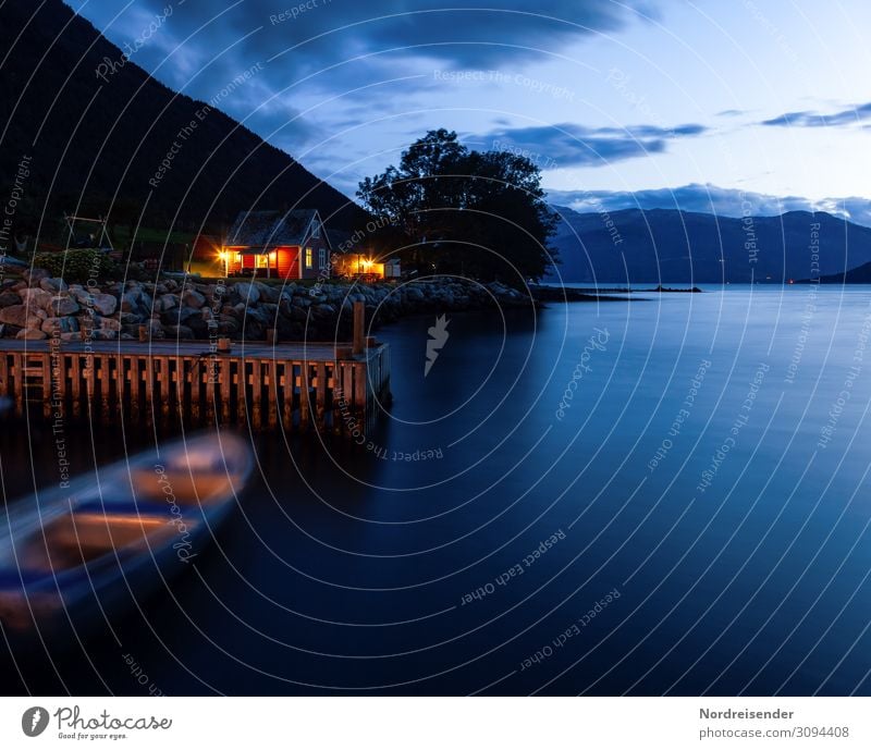 Nachts am Fjord Ferien & Urlaub & Reisen Tourismus Sommerurlaub Meer Landschaft Wasser Himmel Wolken Schönes Wetter Baum Berge u. Gebirge Küste Fischerdorf