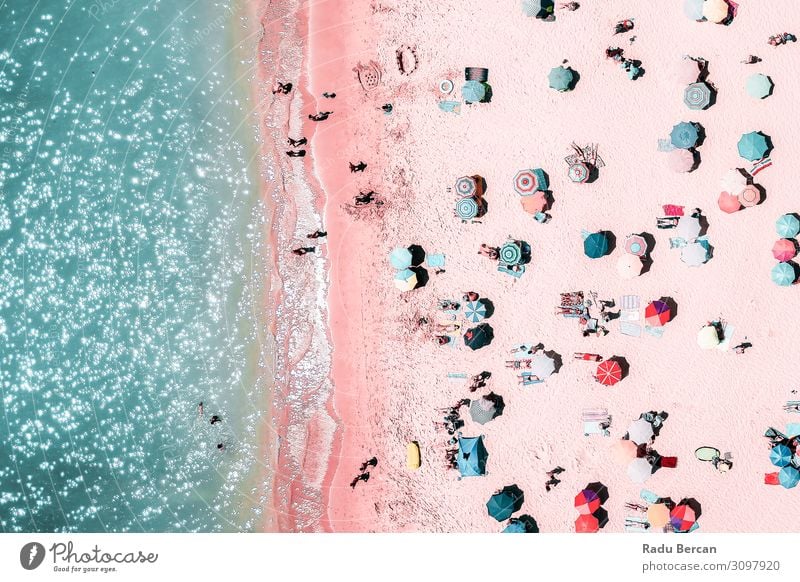 Menschenmenge am Strand, Luftaufnahme Schwimmen & Baden Ferien & Urlaub & Reisen Abenteuer Freiheit Sommer Sommerurlaub Sonnenbad Meer Wellen Umwelt Natur