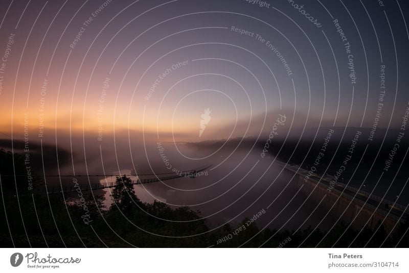 Nebeliger Sonnenaufgang Ferien & Urlaub & Reisen Ausflug Ferne Freiheit wandern Natur Landschaft Urelemente Luft Wasser Himmel Sonnenuntergang Herbst Hügel