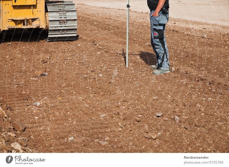 Latte halten Berufsausbildung Azubi Arbeit & Erwerbstätigkeit Handwerker Arbeitsplatz Baustelle Wirtschaft Werkzeug Maschine Baumaschine Messinstrument