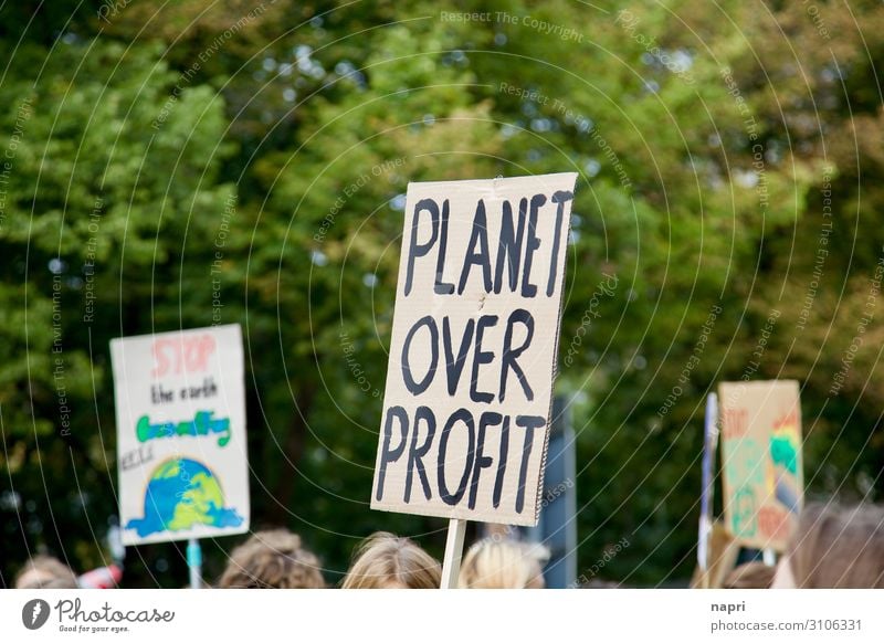 PLANET OVER PROFIT Menschenmenge Berlin Kommunizieren authentisch Zusammensein einzigartig nachhaltig rebellisch Macht Mut Einigkeit Solidarität Verantwortung