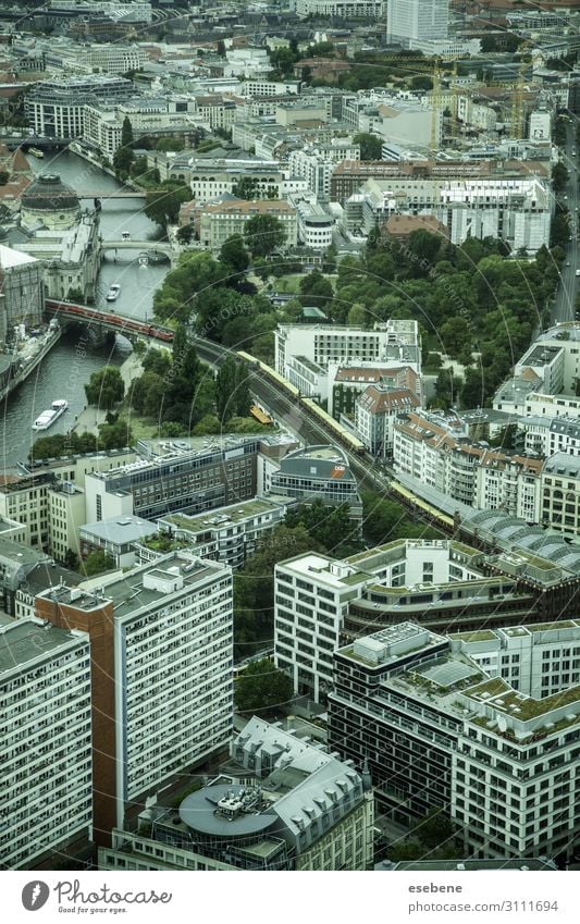 Blick auf Berlin Ferien & Urlaub & Reisen Tourismus Fernsehen Himmel Wolken Fluss Stadt Stadtzentrum Skyline Hochhaus Kirche Brücke Gebäude Architektur Verkehr