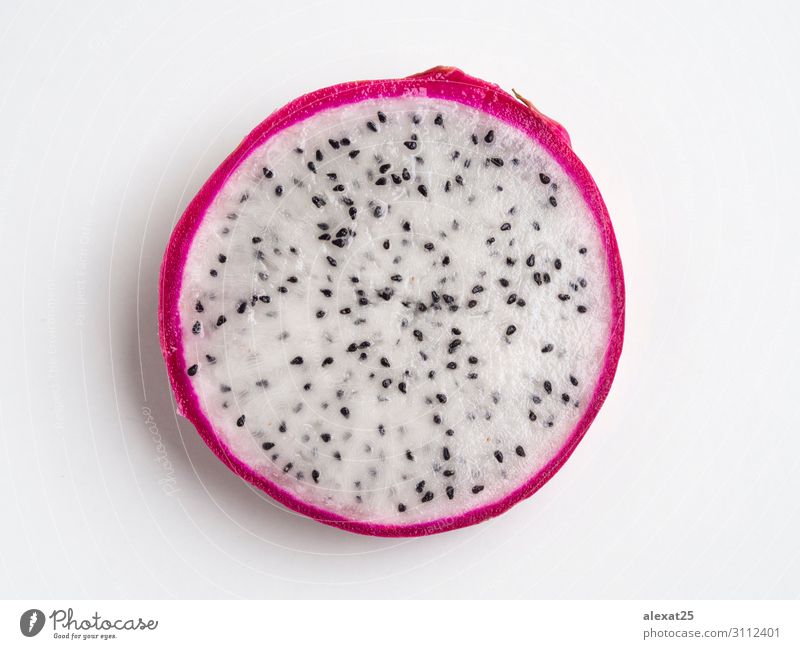 Pitahaya-Frucht auf weißem Hintergrund Ernährung exotisch Kaktus frisch hell lecker rosa rot Farbe asiatisch geschnitten Drache Drachenfrucht Lebensmittel