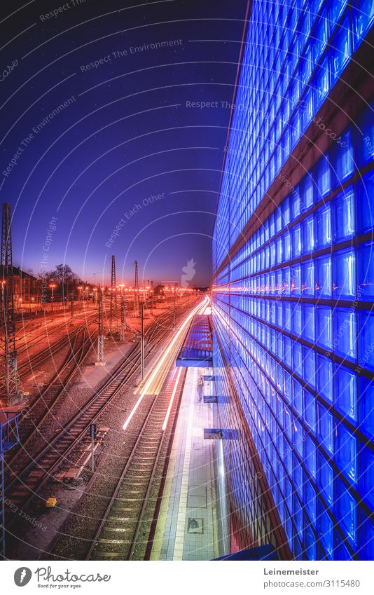 Nordstadtbahnhof Hannover Deutschland Stadt Industrieanlage Bahnhof Gebäude Architektur Personenverkehr Berufsverkehr Schienenverkehr Bahnfahren Personenzug