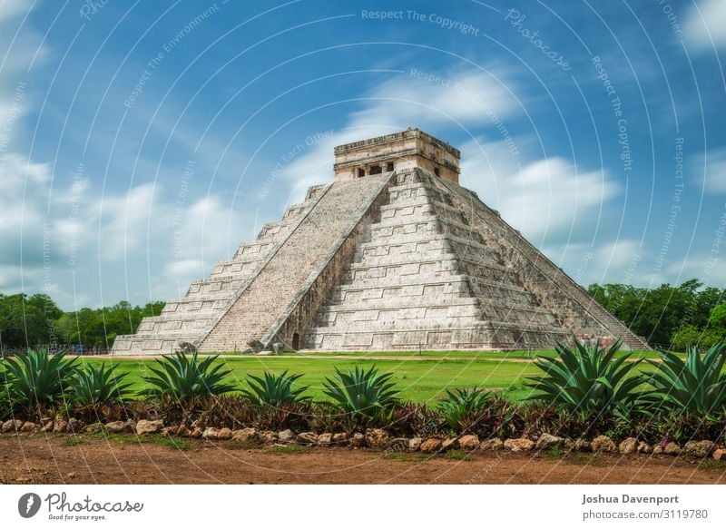 Pyramide von Kukulkanisch Ferien & Urlaub & Reisen Tourismus Abenteuer Sightseeing Ruine Architektur Sehenswürdigkeit Wahrzeichen Kultur antik altes Gebäude