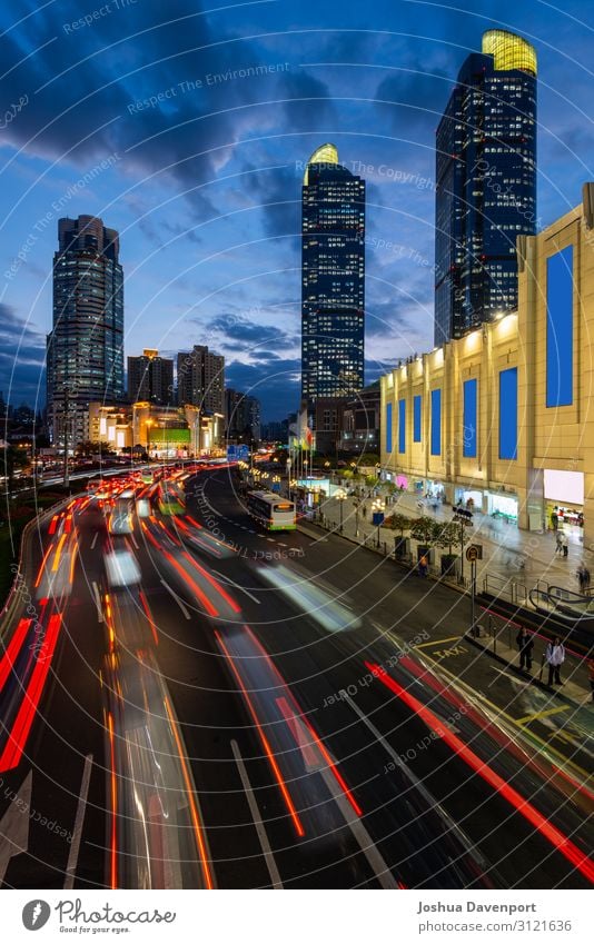 Xujiahui Bahnhof Ferien & Urlaub & Reisen Tourismus Sightseeing Stadt Stadtzentrum Skyline bevölkert Hochhaus Bewegung China Stadtarchitektur Stadtleben