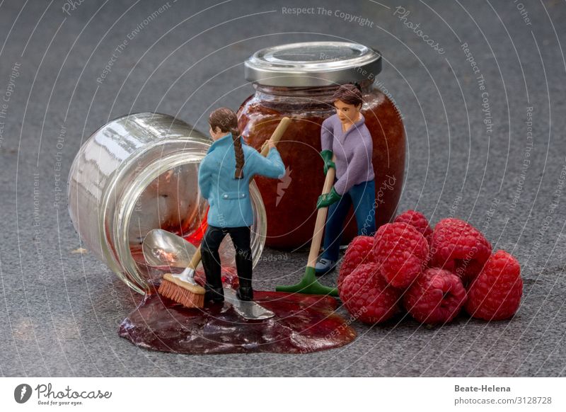 Panne bei der Marmeladenfertigung Lebensmittel Ernährung Frühstück Bioprodukte Vegetarische Ernährung Glas Handarbeit heimwerken Handwerker Landwirtschaft