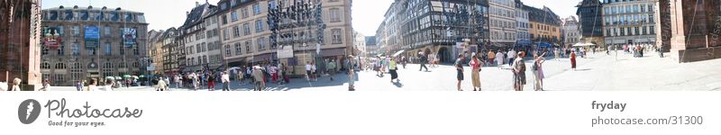 Platz in Straßburg Weitwinkel Panorama (Aussicht) Europa Münster Mensch groß Panorama (Bildformat)