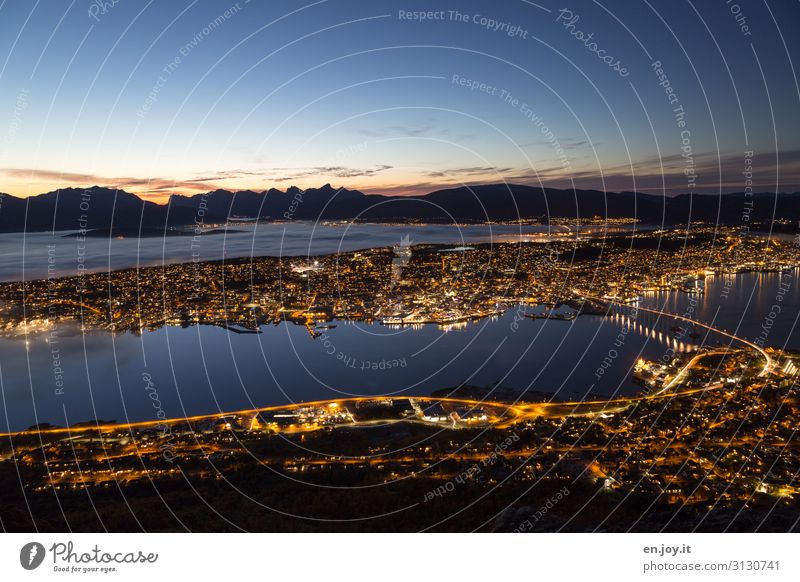 bevor der Nebel kam Ferien & Urlaub & Reisen Tourismus Ausflug Ferne Sightseeing Städtereise Nachthimmel Sonnenaufgang Sonnenuntergang Bucht Fjord Insel Tromsø