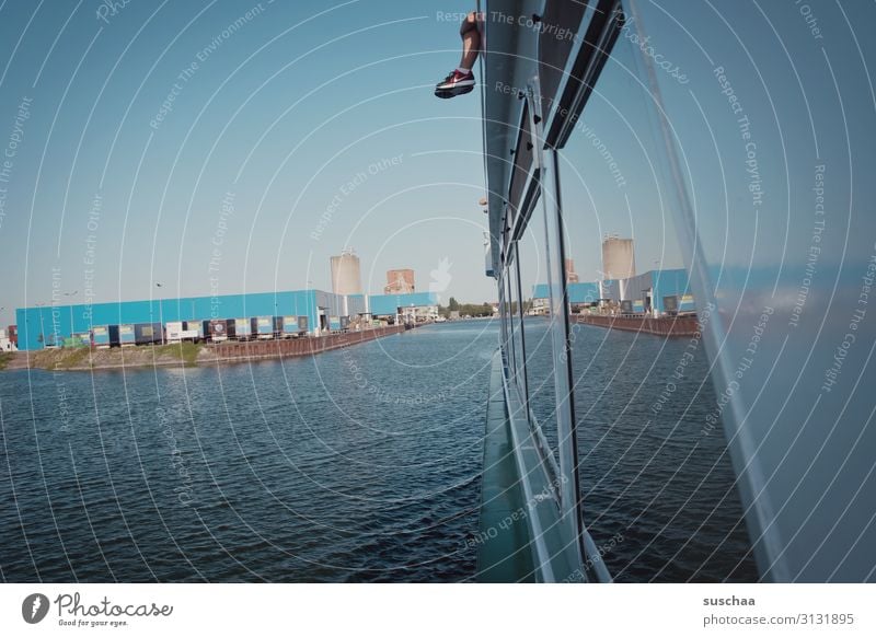 rheinfahrt Rhein Fluss Wasser Gewässer fahren Flussfahrt Rheinfahrt Wasserfahrzeug Schifffahrt Karlsruhe Baden-Württemberg Bootsfahrt Hafen Blauer Himmel