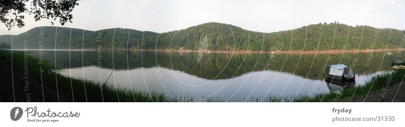 Edersee Panorama (Aussicht) Weitwinkel See Ederstausee Küste Wasser Baume groß Panorama (Bildformat)