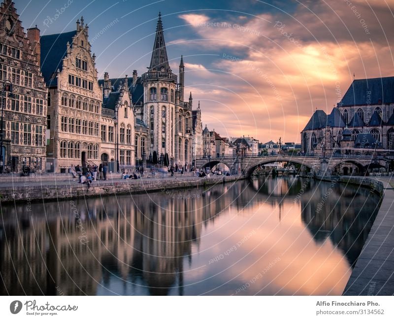 Saint Michael Brücke in Gent bei Sonnenuntergang Ferien & Urlaub & Reisen Tourismus Haus Kultur Landschaft Fluss Stadt Gebäude Architektur Straße historisch