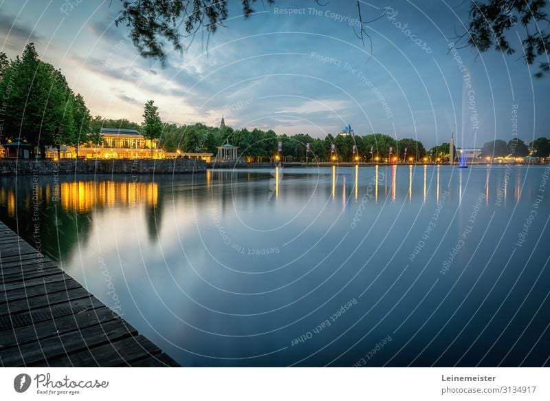 Maschsee Ausflug Sightseeing Städtereise Sommer Natur Landschaft Wasser Frühling Schönes Wetter Seeufer Hannover Deutschland Europa Stadt Sehenswürdigkeit blau