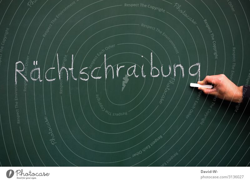 das üben wir besser nochmal Kindererziehung Bildung Schule lernen Tafel Schüler Lehrer Mensch maskulin Mann Erwachsene Leben Hand Finger 1 schreiben Kreide