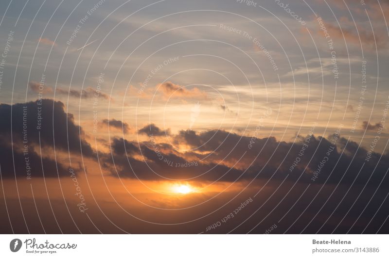 Naturidylle 9 Sonnenuntergang Wolken Licht golden Himmel Landschaft gelb Dramatik