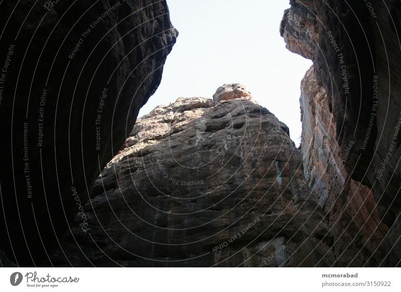 Rocky Talk Landschaft Hügel Felsen Gipfel Weiche gigantisch Kämme Hecht Pinnacles Tipps Höhe Kronen Tops riesige Steine Steinblock Halterungen Riese Mammut