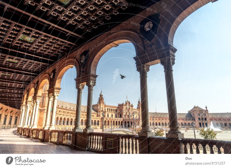 Beautiful architecture of the Plaza de Espana Sevilla Spanien Plaza de España Andalusia Andalusien Europa Stadt Stadtzentrum Altstadt Menschenleer Palast