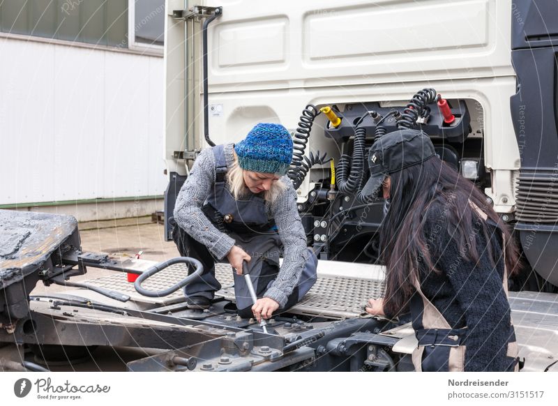 Teamarbeit Arbeit & Erwerbstätigkeit Beruf Handwerker Arbeitsplatz Wirtschaft Industrie Güterverkehr & Logistik Werkzeug Maschine Technik & Technologie