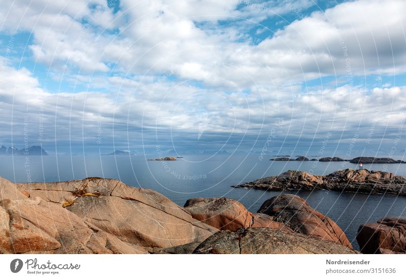 Lofoten Ferien & Urlaub & Reisen Tourismus Abenteuer Ferne Freiheit Meer Insel Natur Landschaft Urelemente Wasser Himmel Wolken Sommer Schönes Wetter Felsen