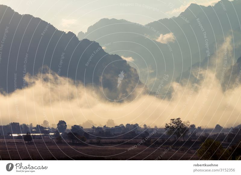 Nebel im Tal des Pindos-Gebirges bei Konitsa Ferien & Urlaub & Reisen Tourismus Sommer Berge u. Gebirge wandern Wolken Sonnenaufgang Sonnenuntergang Epirus