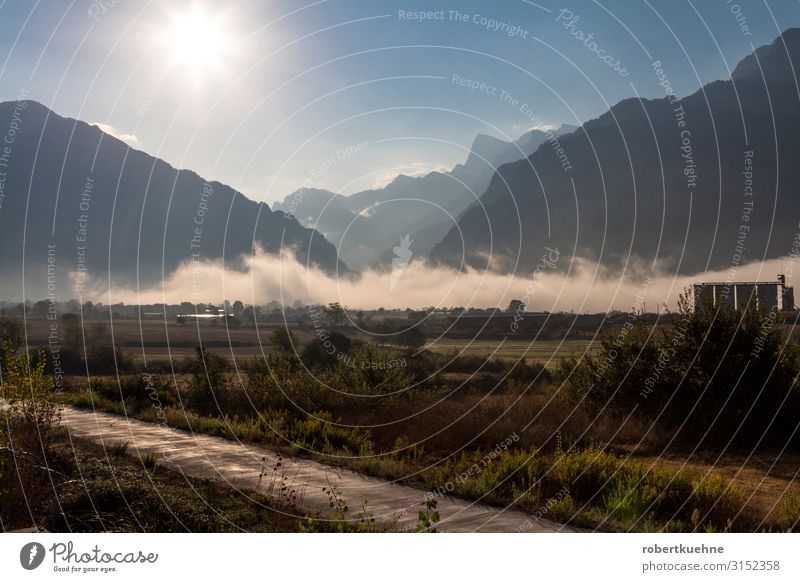 Nebel im Tal des Pindos-Gebirges bei Konitsa Ferien & Urlaub & Reisen Berge u. Gebirge Umwelt Natur Landschaft Wolken Sonnenaufgang Sonnenuntergang Sommer