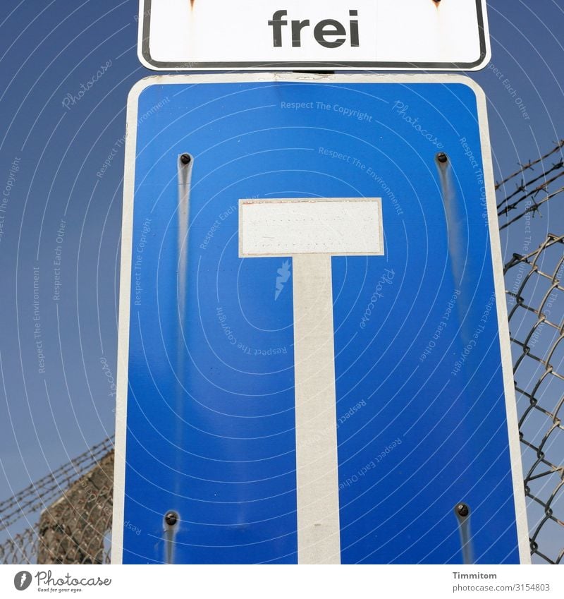 Sackgasse Himmel Heidelberg Verkehr Straße Metall Schriftzeichen Hinweisschild Warnschild blau weiß Gefühle Verbote Barriere Zaun Maschendrahtzaun Stacheldraht