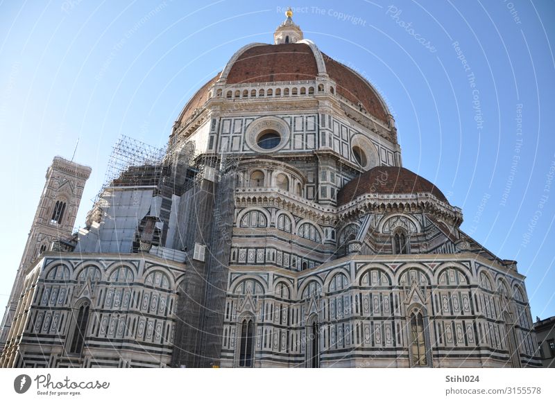 Baptisteruim vom Dom San Giovanni in Florenz Sightseeing Städtereise Architektur Italien Stadt Altstadt Baptisterium Mauer Wand Kuppeldach Sehenswürdigkeit