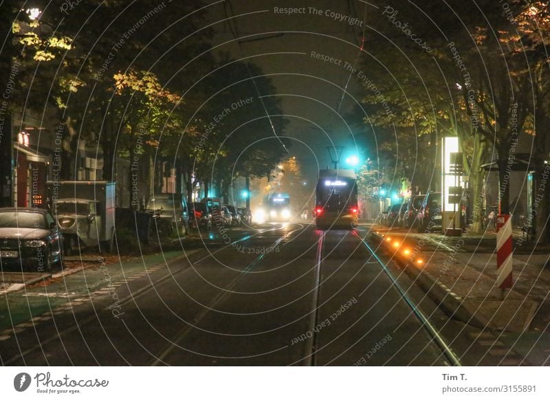 Prenzlauer Berg Verkehr Verkehrsmittel Verkehrswege Personenverkehr Öffentlicher Personennahverkehr Berufsverkehr Straßenverkehr Bahnfahren Häusliches Leben