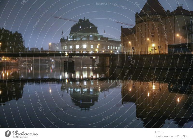 Berlin Stadt Hauptstadt Stadtzentrum Altstadt Skyline Menschenleer Haus Bauwerk Gebäude Sehenswürdigkeit Pergamon Museum Ferien & Urlaub & Reisen Spree Fluss