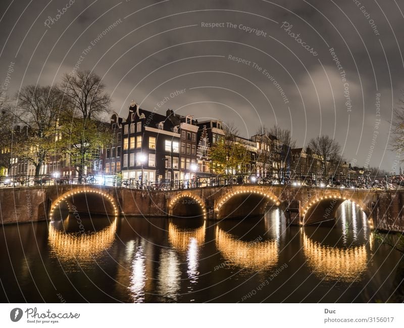 Amsterdam Ferien & Urlaub & Reisen Tourismus Ausflug Sightseeing Städtereise Fahrradfahren Wasser Niederlande Europa Hauptstadt Stadtzentrum Altstadt Haus