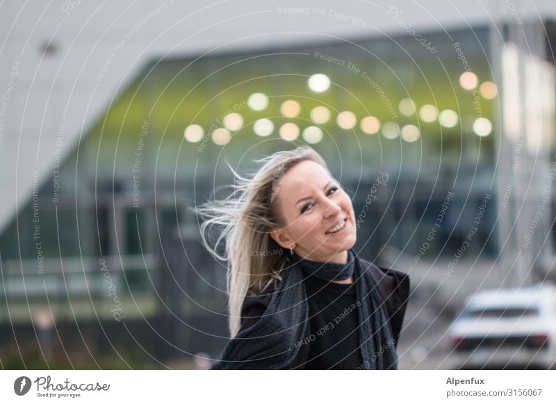 Lachend durchs Leben | UT HH19 Mensch feminin Frau Erwachsene 30-45 Jahre Lächeln lachen blond Coolness Glück schön Freude Fröhlichkeit Zufriedenheit