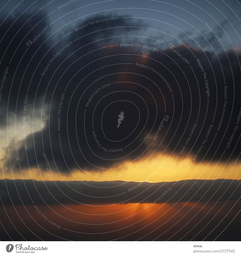 Dunkle Wolken ziehen auf ... | Weltschmerz Umwelt Natur Landschaft Himmel Gewitterwolken Horizont Schönes Wetter Berge u. Gebirge Meer dunkel Romantik Leben