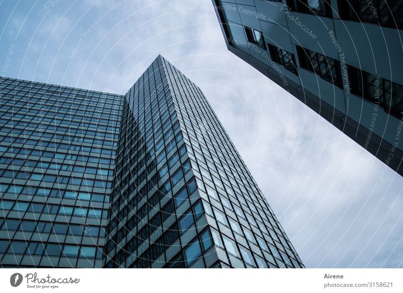 Neu-Hamburg | UT Hamburg Stadt Hafenstadt Stadtzentrum Skyline Menschenleer Haus Hochhaus Bankgebäude Fassade Fenster Glasfassade Stahl