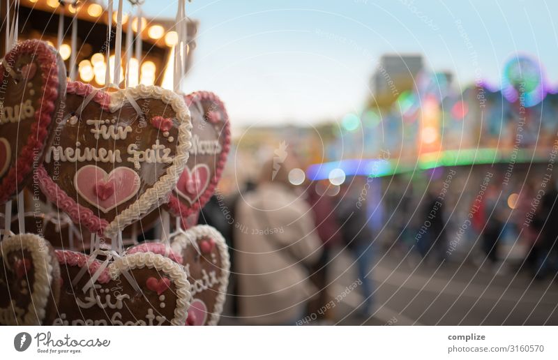 Volksfest, Kirmes & Jahrmarkt | Lebkuchenherzen Lebensmittel Teigwaren Backwaren Süßwaren Freude Entertainment Veranstaltung Feste & Feiern Oktoberfest Kitsch