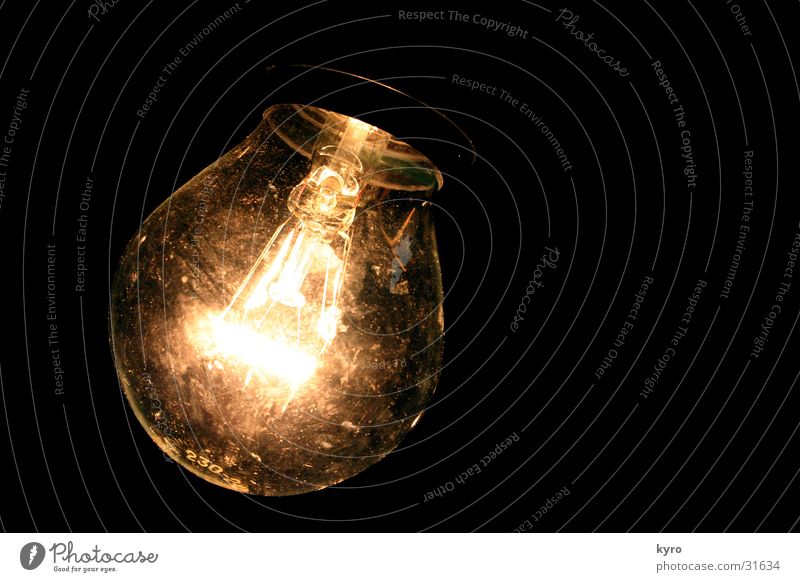 und siehe ... Glühbirne Lampe Licht Draht Glühdraht Elektrizität Elektrisches Gerät Technik & Technologie Lichterscheinung osram Glas durchsichtig Halterung