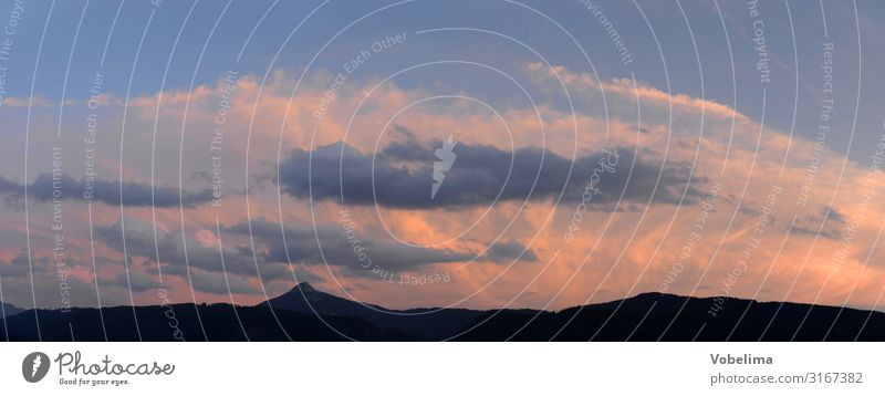 Abend am Weisshorn in den Eggentaler Bergen, Südtirol (Panorama) Landschaft Himmel Wolken Wetter Berge u. Gebirge Gipfel Italien blau braun grau rosa schwarz