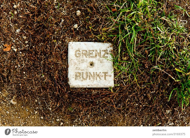 Grenzpunkt Grenze Grenzposten Höhepunkt Grenzgebiet Schilder & Markierungen Geografie Messung Trigonometrischer Punkt Triangulationspunkt Trigonometer beachten