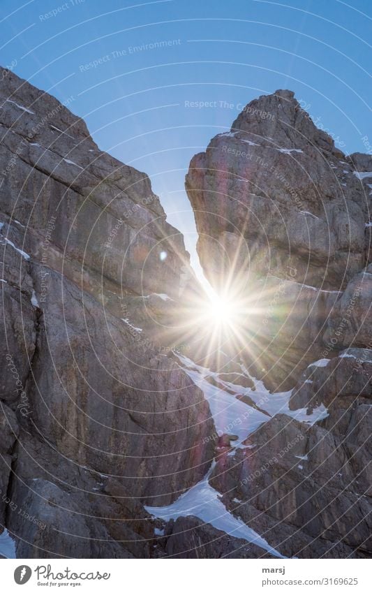 Der große Durchbruch Natur Wolkenloser Himmel Winter Schönes Wetter Felsen Alpen Berge u. Gebirge Dirndln Dachsteinmassiv Gipfel außergewöhnlich authentisch