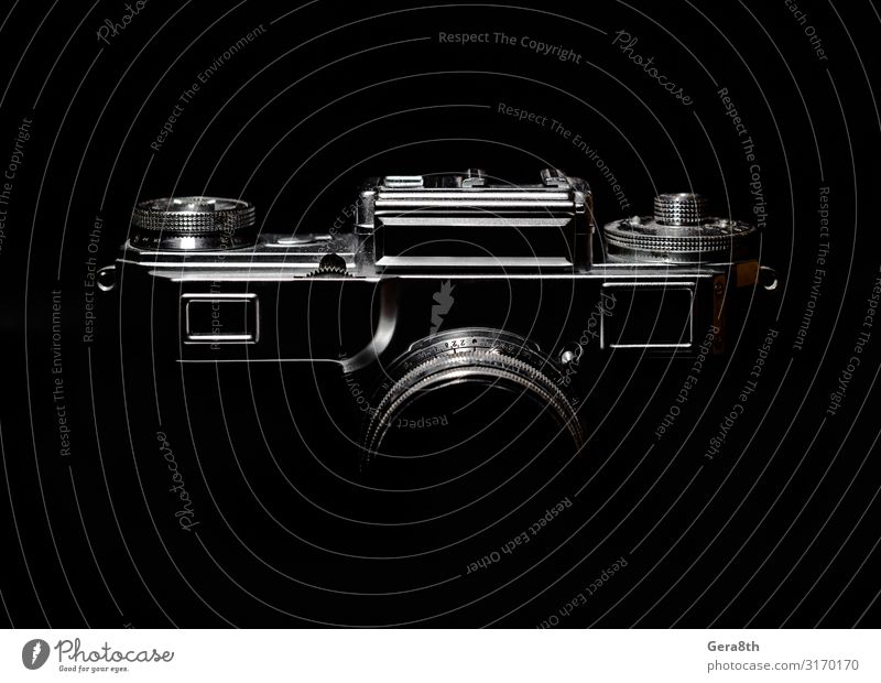 Kontur einer Vintage-Kamera im Dunkeln Tapete Fotokamera Technik & Technologie retro schwarz Hintergrund Kamerakontur Kamerasilhouette Umrisslinie Dunkelheit