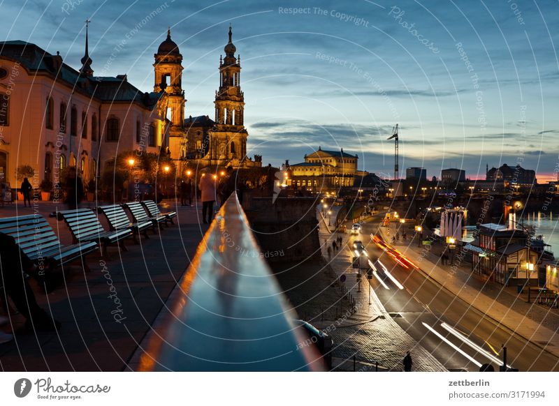 Dresden, Brühlsche Terrasse Abend Altstadt antik Architektur Barock dunkel Elbufer Elbe Klassik Kultur Hauptstadt Langzeitbelichtung Nacht