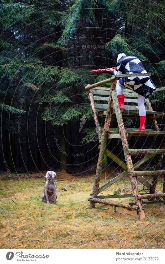 Weidmannsheil Lifestyle Stil Freude Jagd Ausflug Mensch feminin Junge Frau Jugendliche Erwachsene Regen Gras Wiese Wald Mode Mantel Regenschirm Gummistiefel