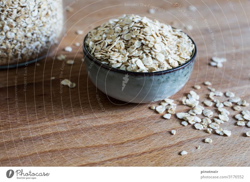 Haferflocken Lebensmittel Getreide Ernährung Frühstück Bioprodukte Vegetarische Ernährung Diät Fasten Wohlgefühl Schalen & Schüsseln Essen Gesundheit trocken