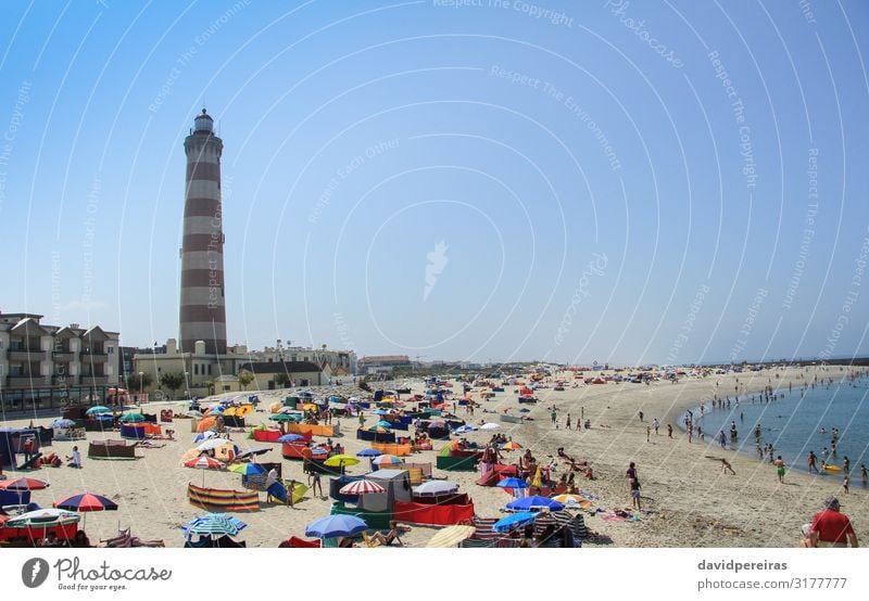 AVEIRO, PORTUGAL - 31. JULI Freude Glück schön Ferien & Urlaub & Reisen Sommer Sonne Strand Meer Kind Mensch Frau Erwachsene Mann Landschaft Sand Himmel Küste