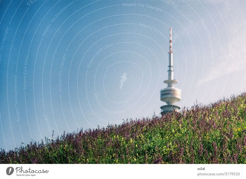 Olympiapark, Olympiaturm in München Fernsehturm Architektur Außenaufnahme Farbfoto Wahrzeichen Sehenswürdigkeit Turm Himmel Großstadt Deutschland Bauwerk