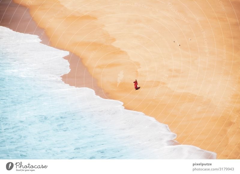 Gestrandet Ferne Freiheit Sommer Sommerurlaub Strand Meer Insel feminin Junge Frau Jugendliche Erwachsene 1 Mensch 18-30 Jahre Natur Landschaft Sand Wasser