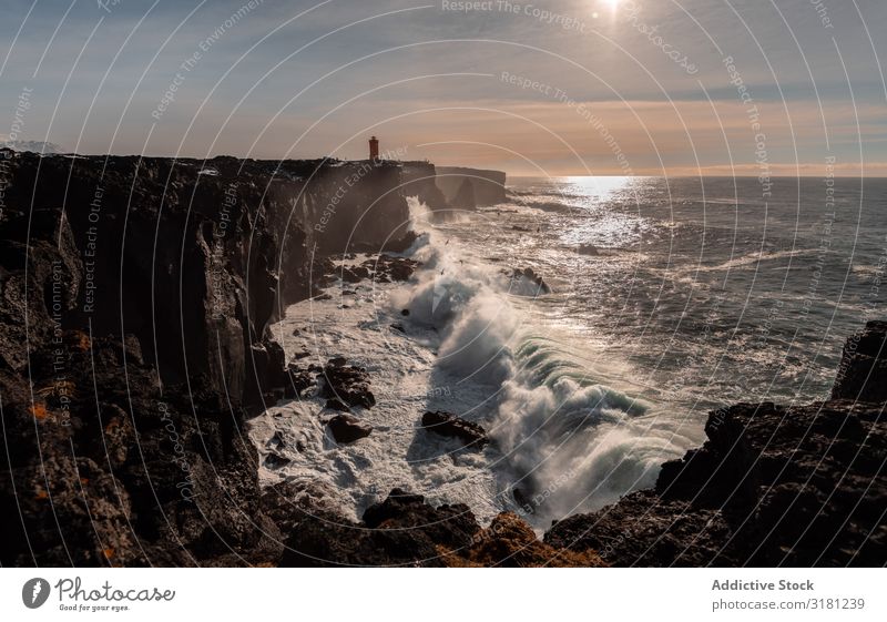 Landschaft des Leuchtturms in Island Leuchtfeuer Svörtuloft Seeküste Meer Licht Turm Küste Navigation Wahrzeichen nautisch maritim Signal Suchscheinwerfer