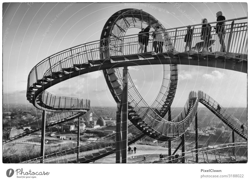 Tiger & Turtle Lifestyle Freude Ferien & Urlaub & Reisen Tourismus Ausflug Mensch Erwachsene Körper Menschenmenge 30-45 Jahre Kunst Kunstwerk Skulptur