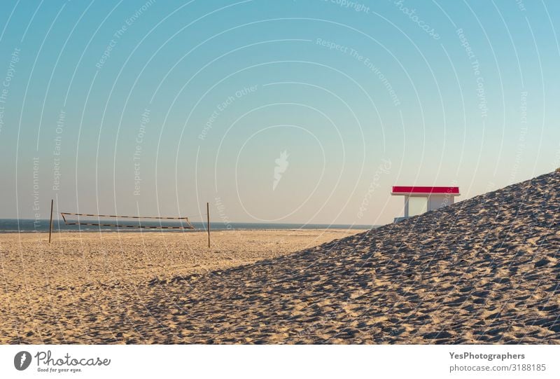 Sommerlandschaft an der Nordsee. Sylt Strand Ferien & Urlaub & Reisen Tourismus Sommerurlaub Sonne Natur Landschaft Sand Wasser Himmel Sonnenlicht Klimawandel